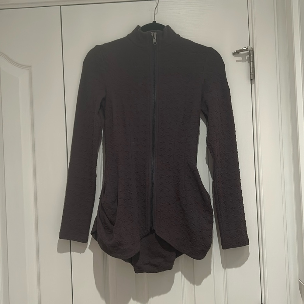 Betsey Johnson Grey Bustle Jacket - Picture 2 of 11
